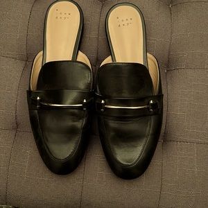 New shoes size 11 women’s